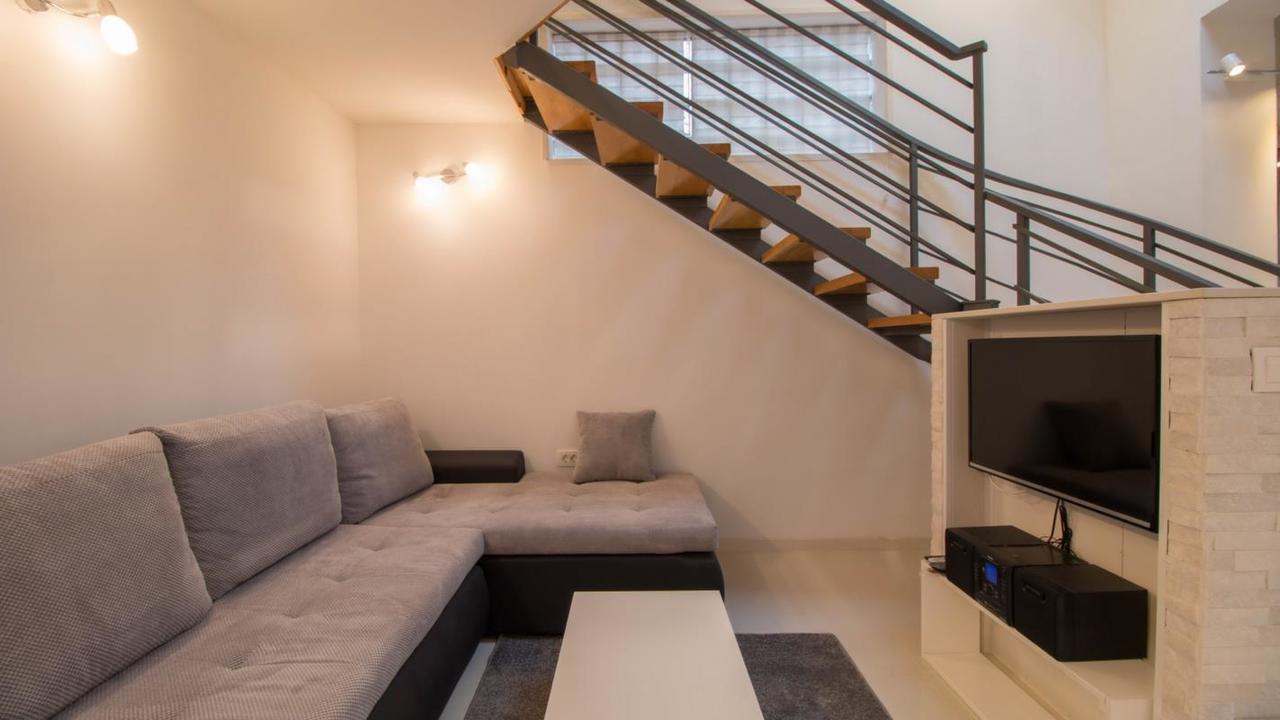 Apartments With A Parking Space Jusici, Opatija - 15874 คาสตาฟ ภายนอก รูปภาพ